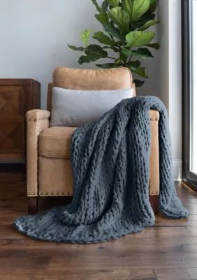 Luxury Inn Chunky Knit Throw Blanket