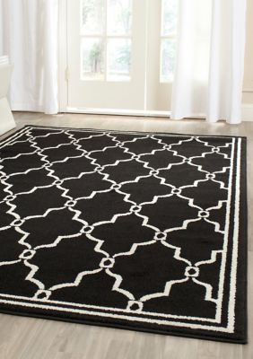 Safavieh Amherst Quatrefoil Area Rug Collection, 7 x 7 Round