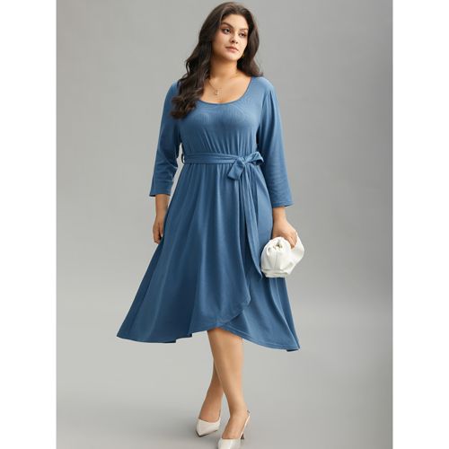 Plus Size Plain Square Neck Arc Hem Belted Wrap Dress Stone Women Office Wrap Square Neck Elbow-length sleeve Curvy Midi Dress BloomChic 30/6X