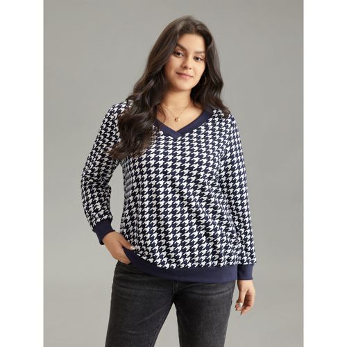 Plus Size Houndstooth Contrast V Neck Sweatshirt Midnight Women Casual Contrast Houndstooth V-neck Dailywear T-shirts BloomChic 22-24/3X