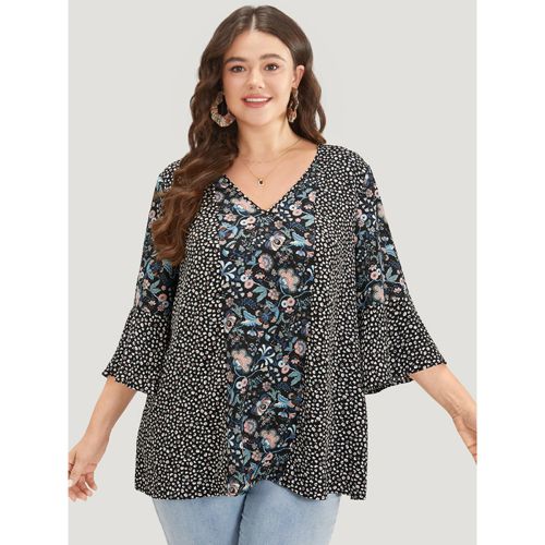 Plus Size BlackFlower Plants Print Patchwork V Neck Bell Sleeve Blouse Women Vacation Elbow-length sleeve V-neck Dailywear Blouses BloomChic 18-20/2X