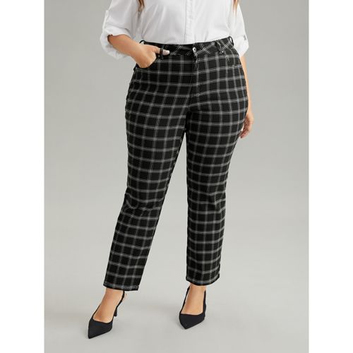 Plus Size Plaid Print Straight Leg Pocket Jeans Women Black Casual Gingham Pocket High stretch Pocket Jeans BloomChic 14/1X