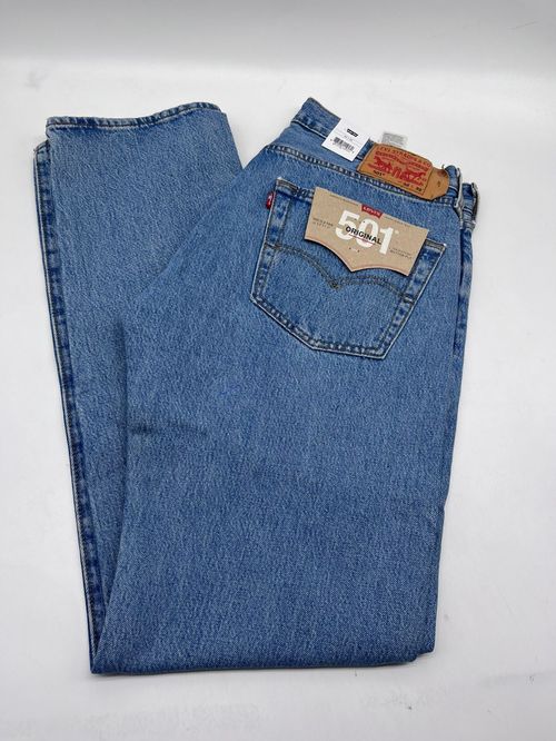 Levi’s 501 Jeans Men’s Original Fit — Button Fly – 4311 387