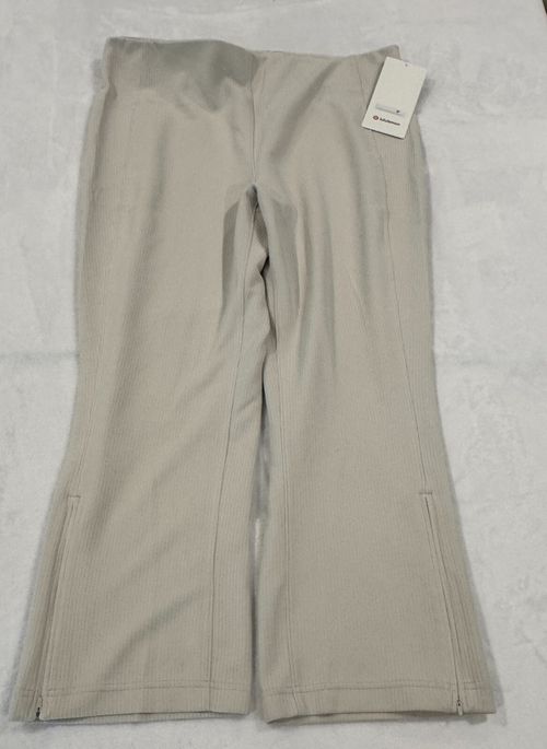 Lululemon Ribbed Softstreme Zip-Leg HR Crop Pant 25" Bone Size 12 25" Inseam