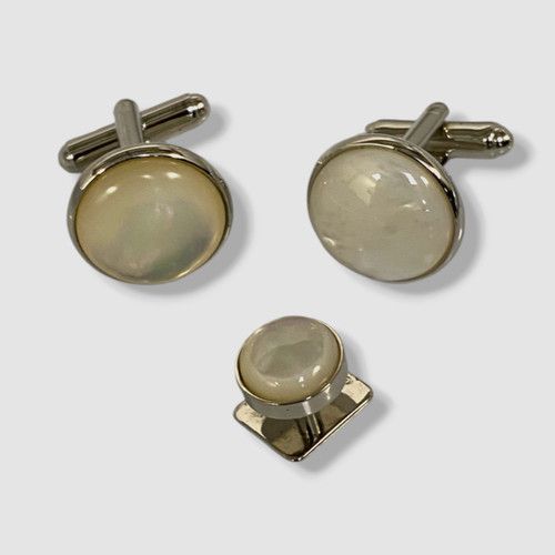 Ox & Bull Men's Silver Mother Of Pearl Cufflink Stud Set