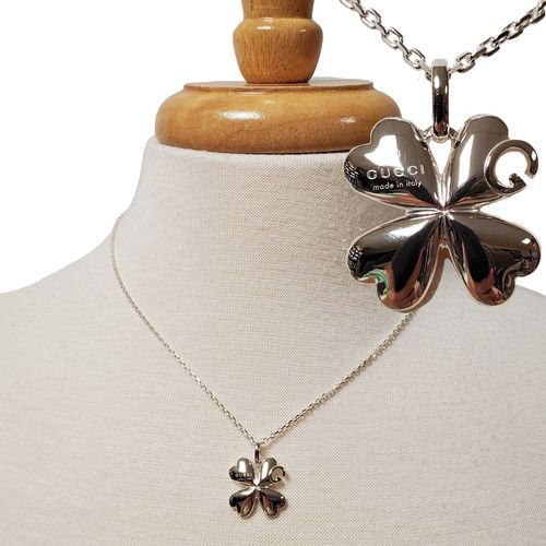 Necklaces & Pendants