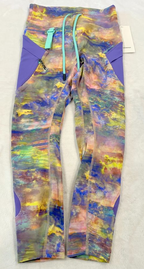 Lululemon Cargo Super-High-Rise Hiking Tight 25" Size 4 Altered Nature Multi