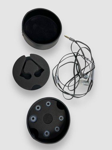 Master & Dynamic ME03 Gray High Performance Mic In-Ear Earphones