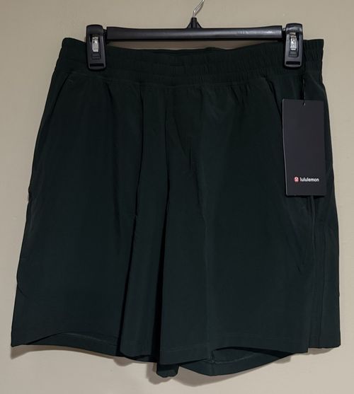 NWT Men’s Lululemon Medium Pace Breaker Short 7” *Linerless Shorts RNFG Green