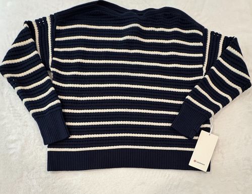 Lululemon Cotton Crochet Mesh Pullover  Blue  Size Medium