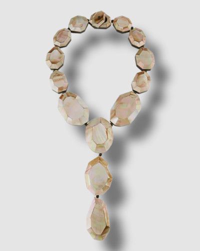 $595 Viktoria Hayman Women's Beige Faceted Mop Mother-Of-Pearl Lariat Necklace